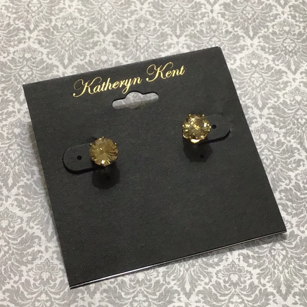 NWT Katheryn Kent Gold Tone Pierced Earrings!